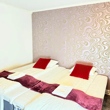 Aurora Dreams With Free Parking Leilighet