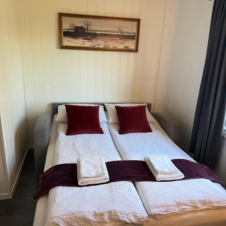Aurora Dreams With Free Parking Leilighet